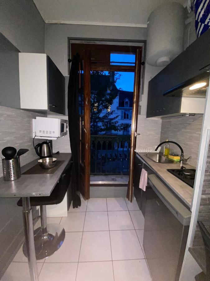 Emplacement Ideal : Studio Au Coeur De Dijon Disponible En Location Apartment Exterior photo
